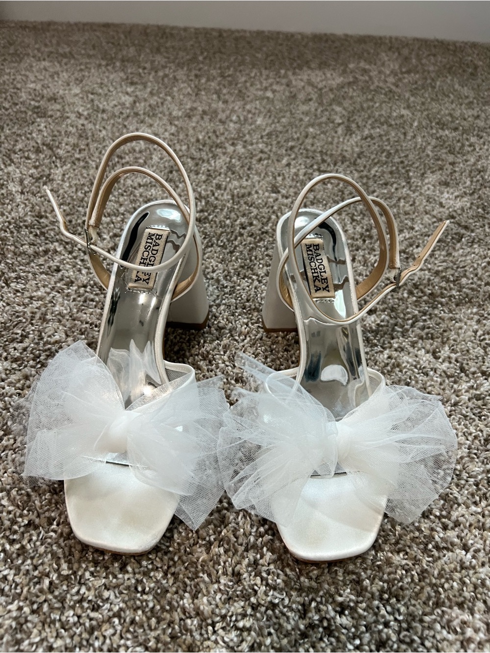 Badgley Mischka Ivory Tulle Bow Slingback Heels